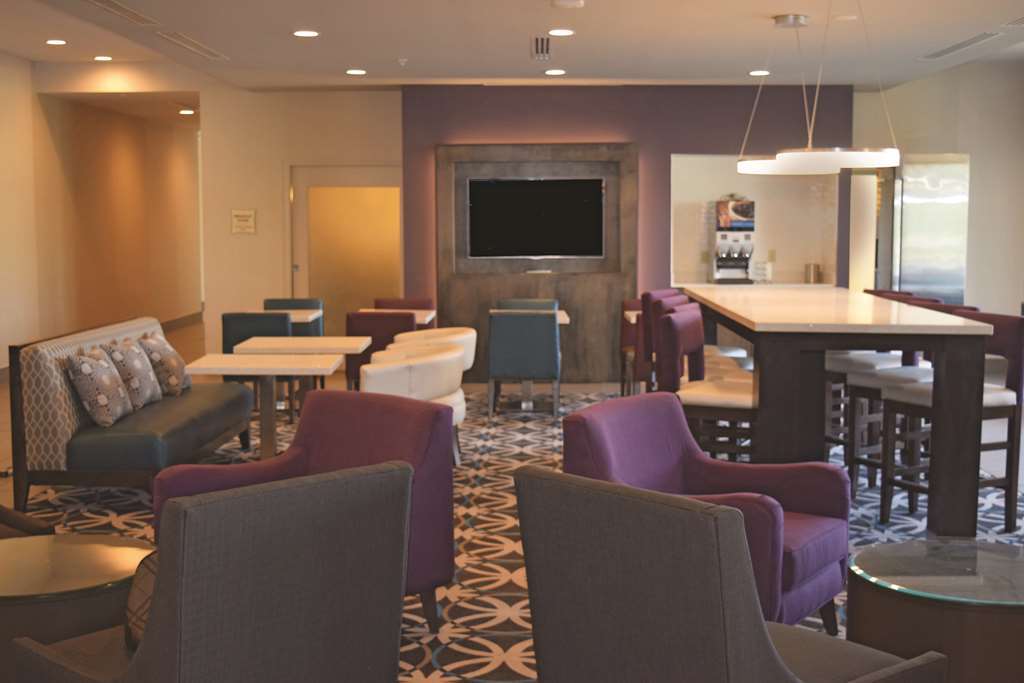 Hotel La Quinta By Wyndham York Facilidades foto